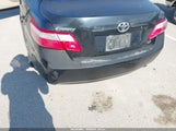 TOYOTA CAMRY LE 4T1BE46K27U548994 снимка
