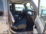 JEEP WRANGLER UNLIMITED SAHARA 4X4 1C4HJXEN1JW236779 photo