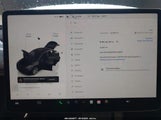 TESLA MODEL Y LONG RANGE DUAL MOTOR ALL-WHEEL DRIVE/RWD 7SAYGDED4RF072600 photo