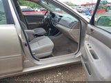 TOYOTA CAMRY LE 4T1BE32K44U904678 снимка