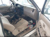 TOYOTA TACOMA BASE V6 5TEWN72N11Z733480 photo