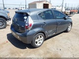 Toyota Prius C Two JTDKDTB39C1527068 снимка
