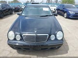 MERCEDES-BENZ E 320 WDBJF65J4YB121264 снимка
