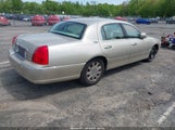 Lincoln Town Car Signature Limited 1LNHM82W85Y626455 fotografie