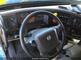 VOLVO VNL 4V4NC9EJ9HN986764 снимка