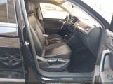 VOLKSWAGEN TIGUAN 2.0T SE/2.0T SE R-LINE BLACK/2.0T SEL 3VV3B7AX7LM039084 снимка