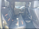 GMC SIERRA 1500 4WD SHORT BOX AT4 1GTP9EEL7LZ342159 fotografie