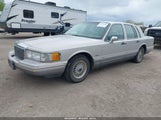 LINCOLN TOWN CAR CARTIER 1LNLM83W3NY670940 fotografie