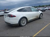 TESLA MODEL X 100D/75D/90D 5YJXCDE26HF034495 снимка