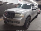 LINCOLN NAVIGATOR L 5LMFL28597LJ11032 снимка