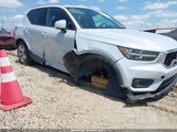 VOLVO XC40 T4 MOMENTUM YV4AC2HK4M2486512 fotografie