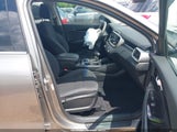 KIA SORENTO 2.4L LX 5XYPG4A31HG257958 photo