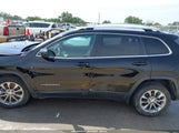 JEEP CHEROKEE LATITUDE PLUS FWD 1C4PJLLB1KD154206 fotografie
