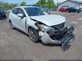 TOYOTA YARIS LE 3MYDLBYV7KY506813 photo
