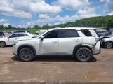 NISSAN PATHFINDER SV 2WD 5N1DR3BA7NC240498 photo