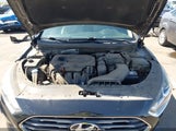 HYUNDAI SONATA SE 5NPE24AF7JH620701 снимка