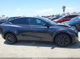 TESLA MODEL Y LONG RANGE DUAL MOTOR ALL-WHEEL DRIVE 7SAYGDEE2SF300933 fotografie