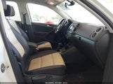 VOLKSWAGEN TIGUAN 2.0T/2.0T S WVGAV7AX8HK028540 fotografie