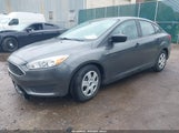 Ford Focus S 1FADP3E28JL276649 fotografie