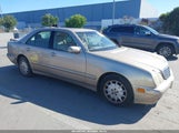 MERCEDES-BENZ E 320 WDBJF65J11B343377 снимка