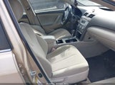 TOYOTA CAMRY LE 4T4BF3EK6AR015004 снимка