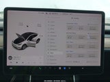 TESLA MODEL Y LONG RANGE DUAL MOTOR ALL-WHEEL DRIVE 5YJYGDEE8MF069679 fotografie