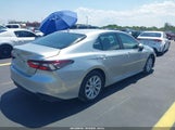 TOYOTA CAMRY LE 4T1C11AK4NU044000 снимка