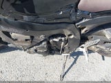 SUZUKI GSX-R600 JS1GN7EA992101138 снимка