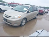 TOYOTA SIENNA XLE 5TDZK22C19S241208 снимка