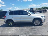 VOLKSWAGEN TIGUAN LIMITED 2.0T WVGAV7AX4JK001874 снимка