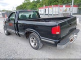 CHEVROLET S-10 LS FLEETSIDE 1GCCS14X0W8138264 снимка