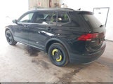 VOLKSWAGEN TIGUAN 2.0T S 3VV1B7AX9LM177409 снимка