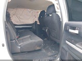 TOYOTA TUNDRA SR5 5.7L V8 5TFEW5F17GX196232 снимка