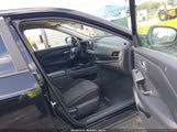 NISSAN ROGUE SV FWD 5N1BT3BAXSC794669 fotografie