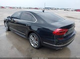 Volkswagen Passat 1.8T R-Line 1VWDT7A35HC035344 fotografie