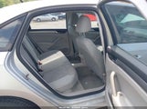 VOLKSWAGEN PASSAT 2.5L S 1VWAP7A30CC048843 снимка