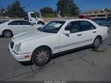 MERCEDES-BENZ E 320 WDBJF55F1TJ014659 снимка