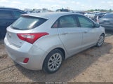 HYUNDAI ELANTRA GT KMHD35LH0GU323597 photo