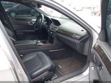 MERCEDES-BENZ E 550 WDDHF7CB9AA018134 снимка