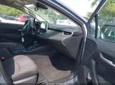TOYOTA COROLLA LE 5YFEPMAE0MP243273 снимка