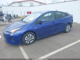 TOYOTA PRIUS FOUR JTDKARFU4J3055281 снимка