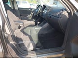 VOLKSWAGEN TIGUAN SE/SEL WVGBV75N99W519867 снимка