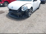 Volkswagen Beetle 2.0T Turbo 3VWV67AT7DM603372 fotografie