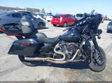 HARLEY-DAVIDSON FLHTK 1HD1KEF27MB640283 снимка