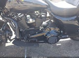HARLEY-DAVIDSON FLHTK 1HD1KEF27MB640283 снимка