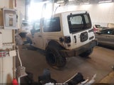 JEEP WRANGLER SAHARA 1C4AJWBG9CL233232 снимка
