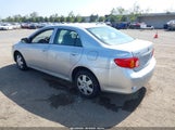 TOYOTA COROLLA LE 1NXBU4EE1AZ192981 снимка