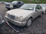 Mercedes-Benz E 320 WDBJF65F6WA518201 снимка