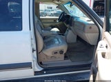 Chevrolet Suburban  Ls 1GNEC16Z82J196802 снимка