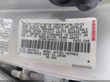 TOYOTA CAMRY LE JTDBE32K820113031 снимка